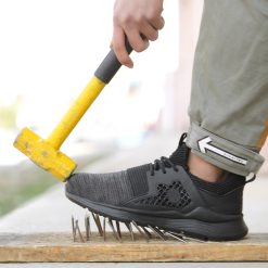 Anti-smash and anti-puncture hiking style work shoes casual protective shoes safety shoes